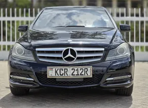 Mercedes-Benz E200 2011 Black