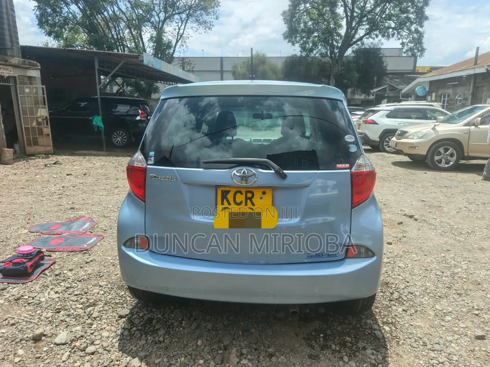 Toyota Ractis 2012 Blue