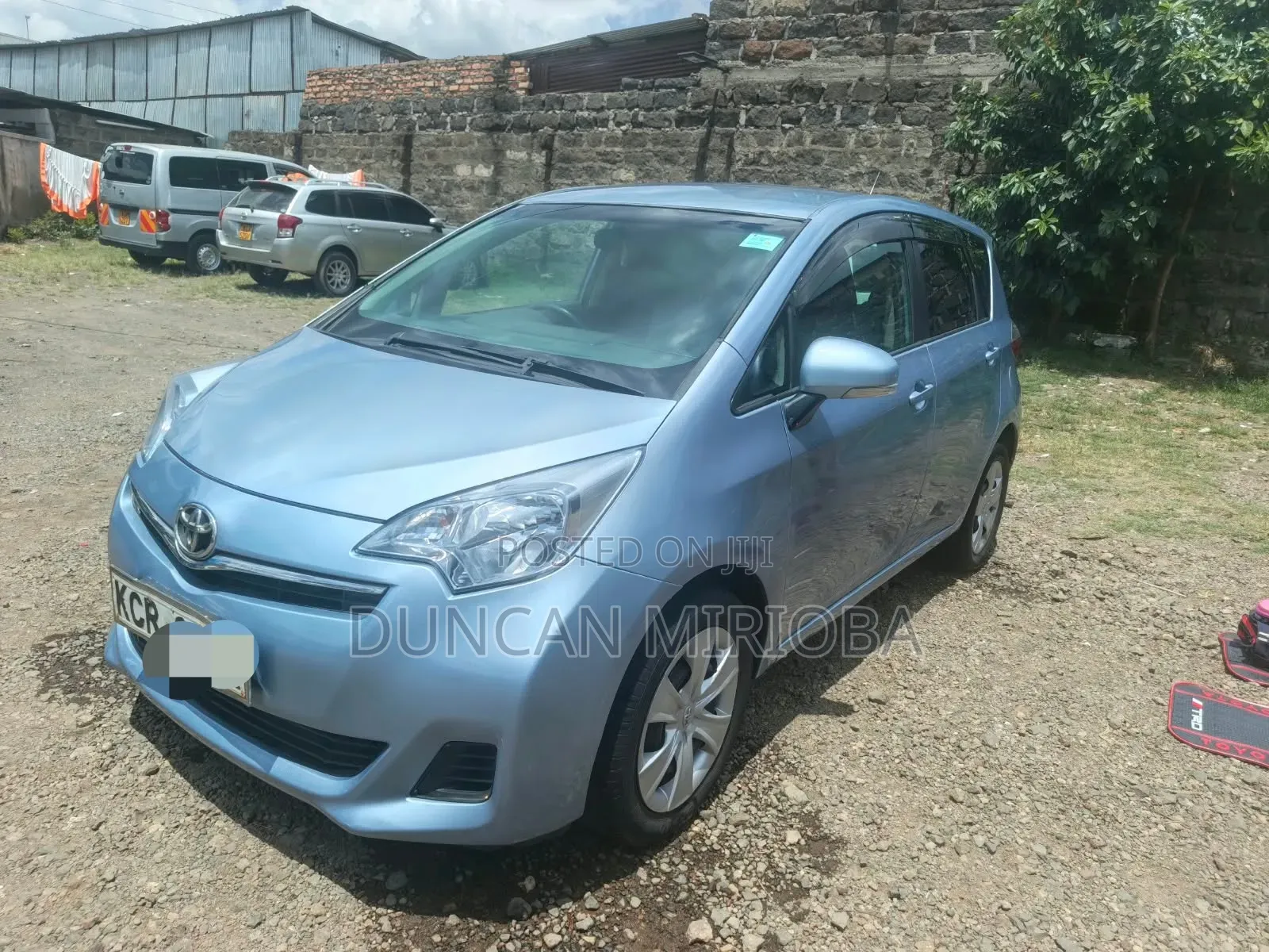 Toyota Ractis 2012 Blue