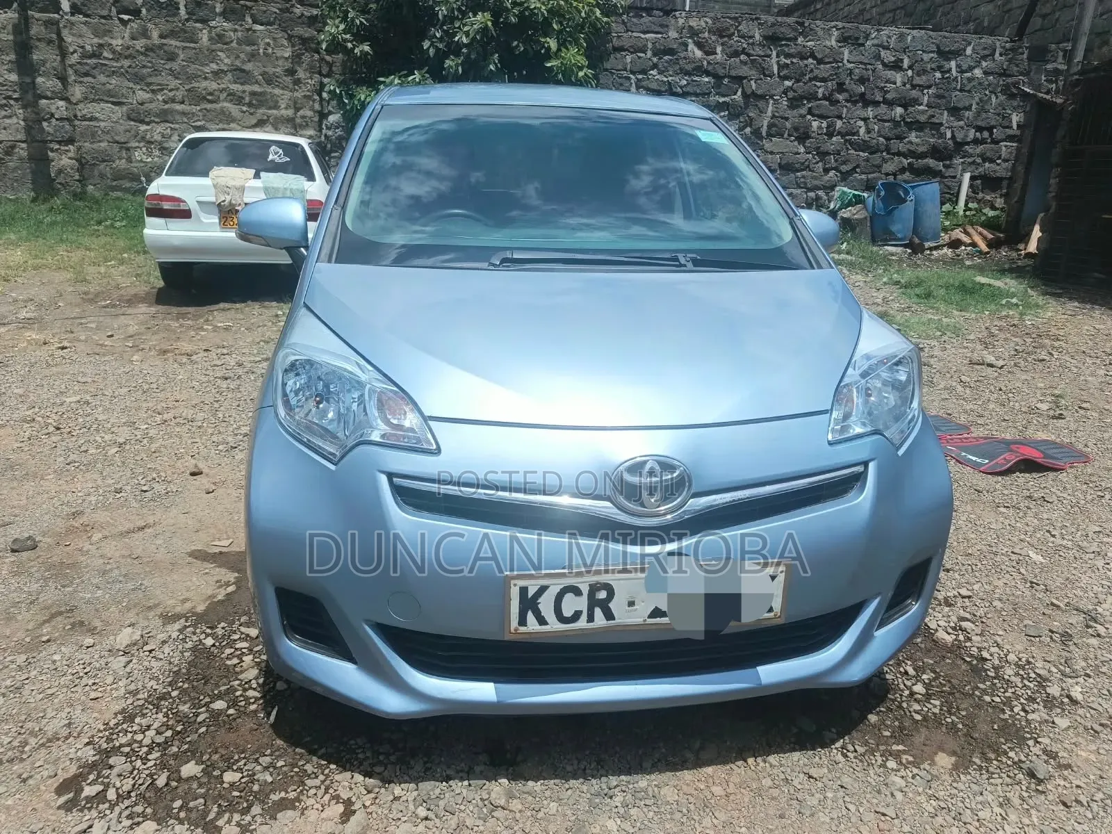 Toyota Ractis 2012 Blue