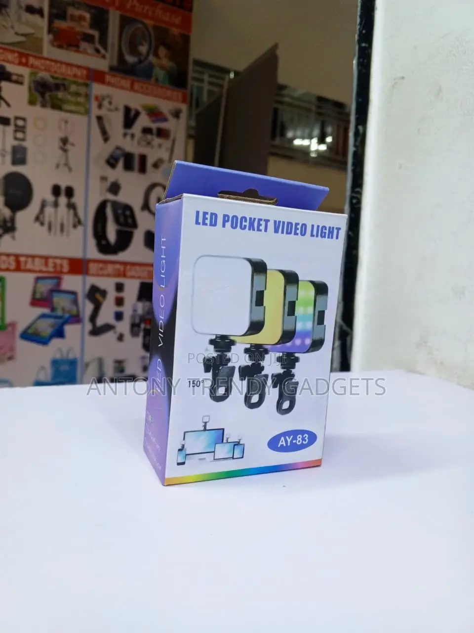 AY-83 RGB Clip-on Fill Light for Smartphones and Cameras