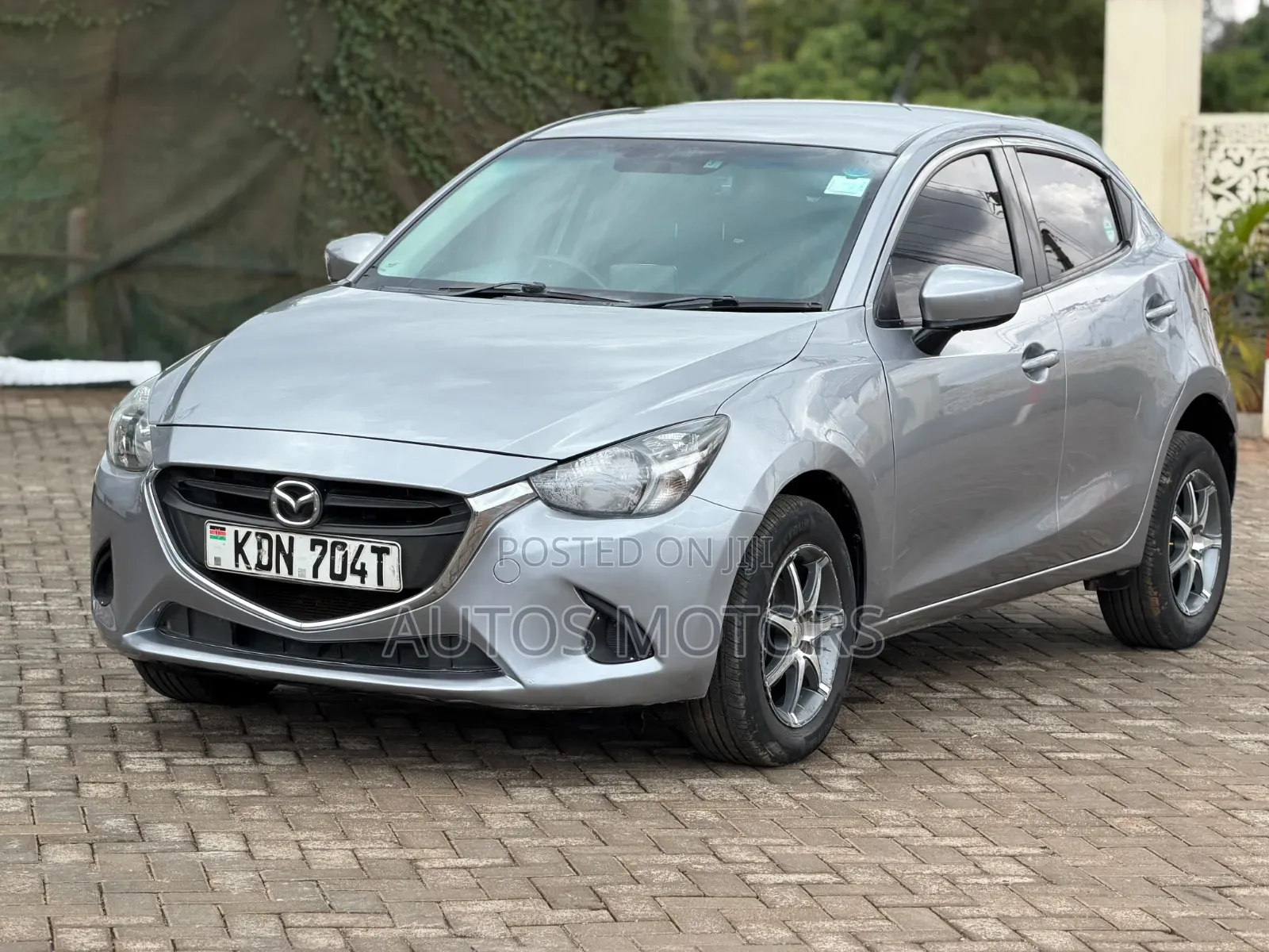 Mazda Demio 2016 Silver