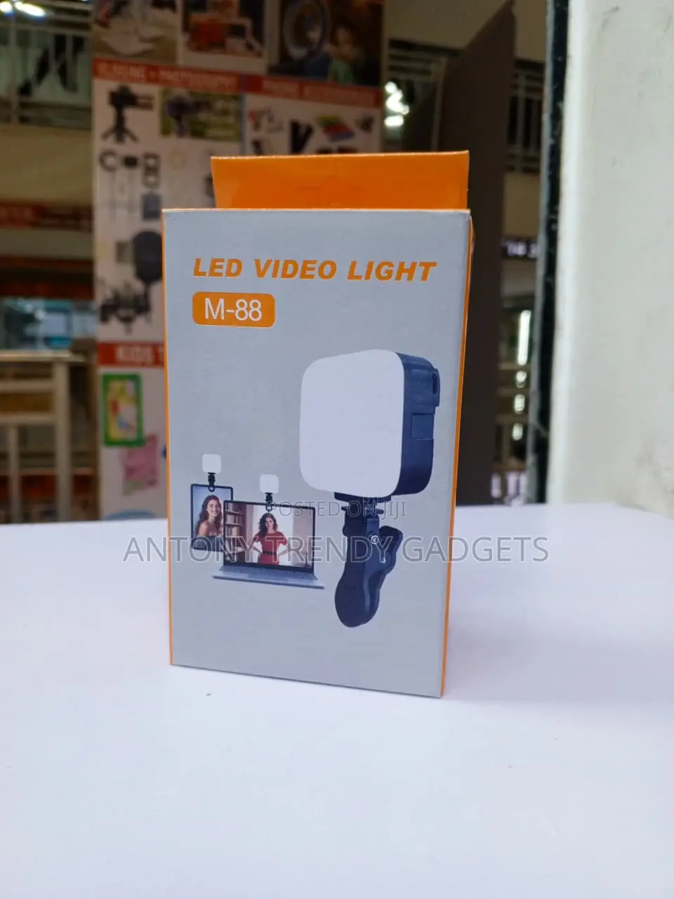 M-88 Warm and Cool White LED Photography Fill Light