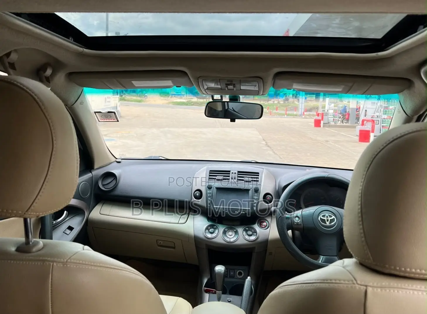 Toyota Vanguard 2010 Silver