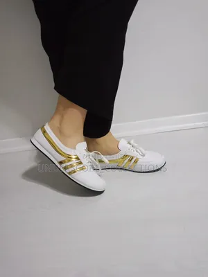 These Are Vintage Adidas Concord Round Low-Top Sneakers