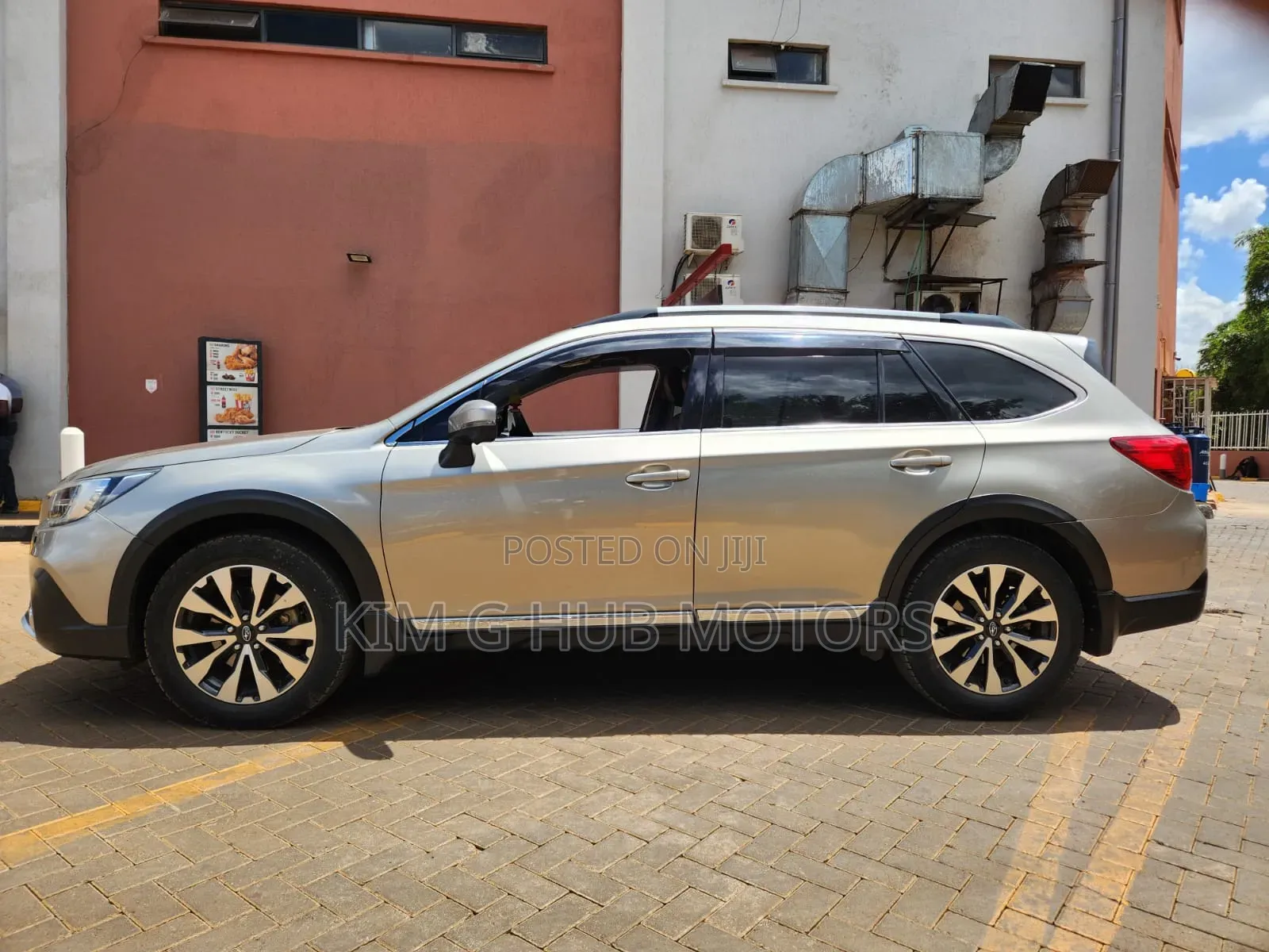 Subaru Outback 2.5i AWD 2019 Gold