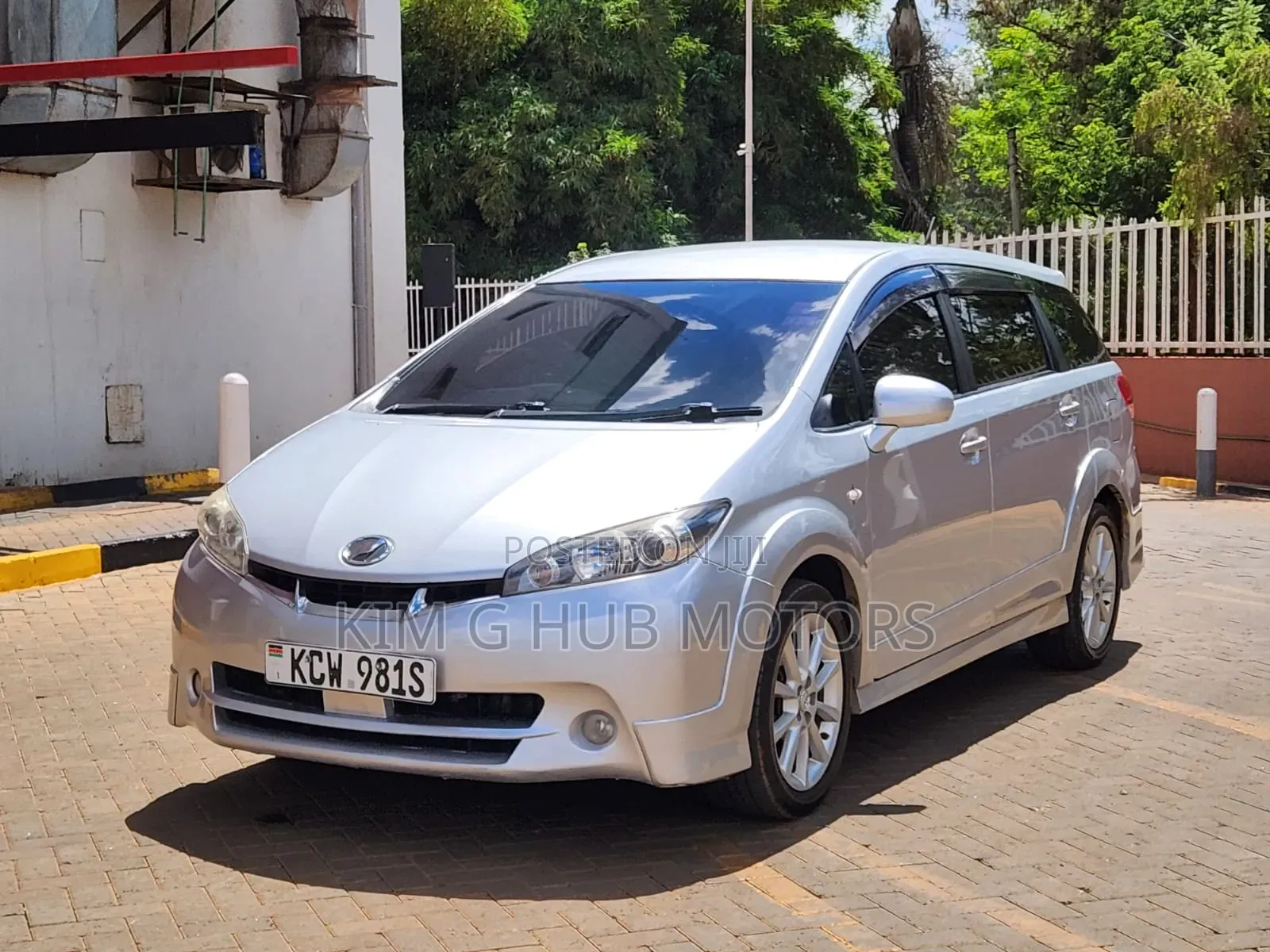 Toyota Wish 2012 Silver