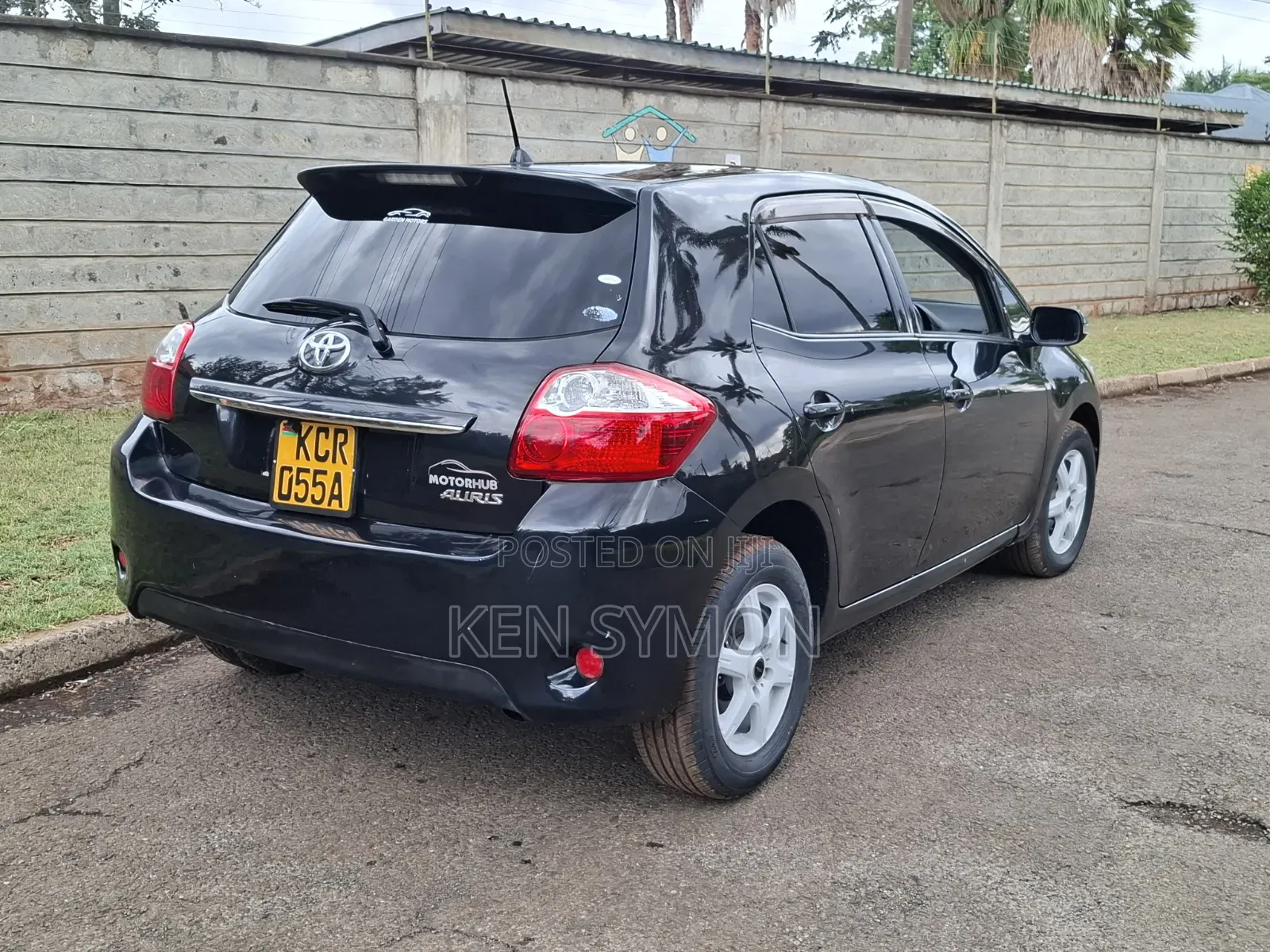 Toyota Auris 2012 Black
