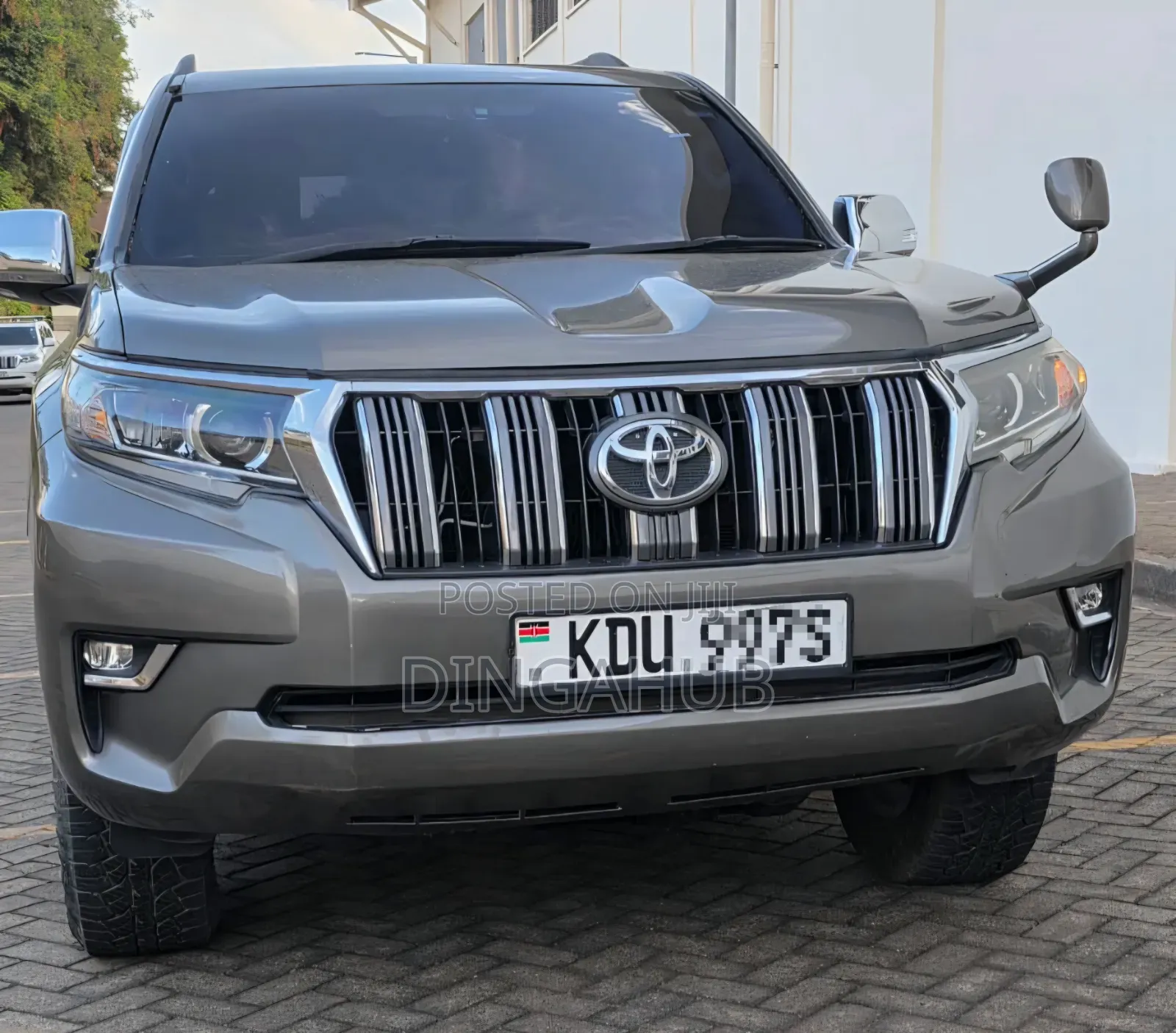 Toyota Land Cruiser Prado 2013 Gray