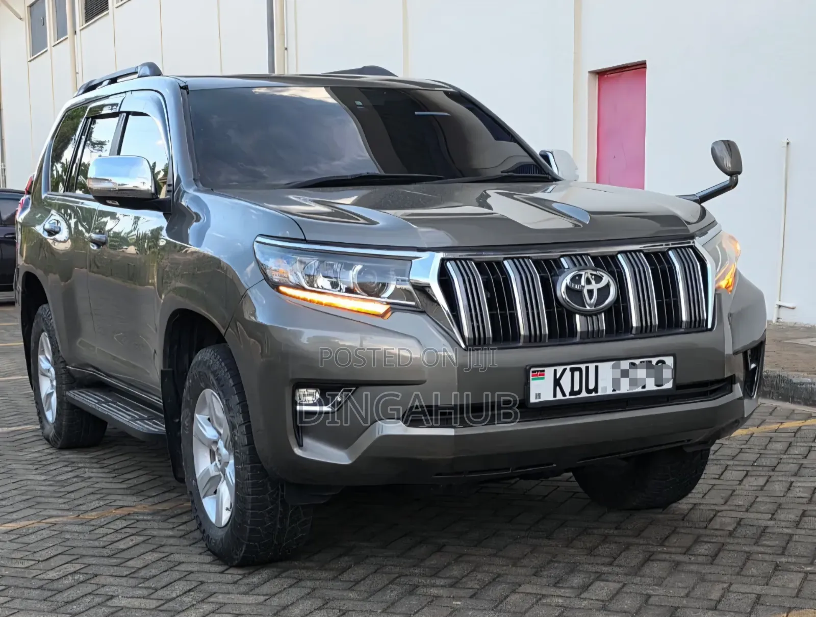 Toyota Land Cruiser Prado 2013 Gray