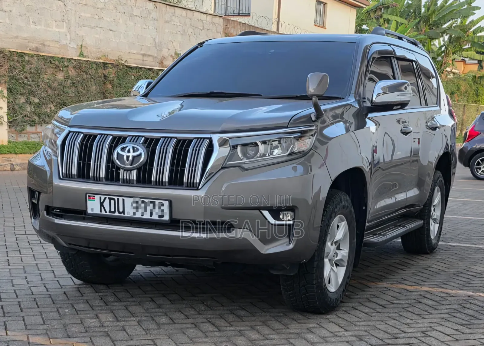 Toyota Land Cruiser Prado 2013 Gray