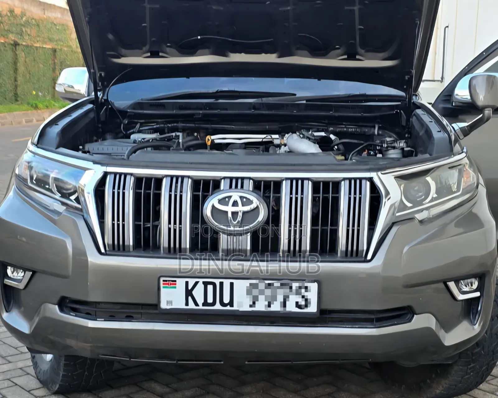 Toyota Land Cruiser Prado 2013 Gray