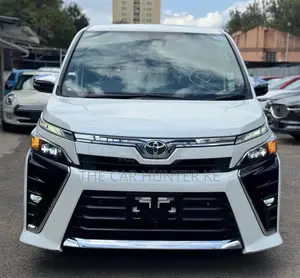 Toyota Voxy 2019 White