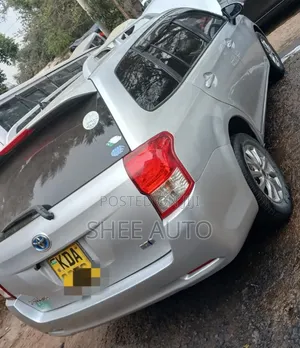 Toyota Corolla Fielder 2014 Silver