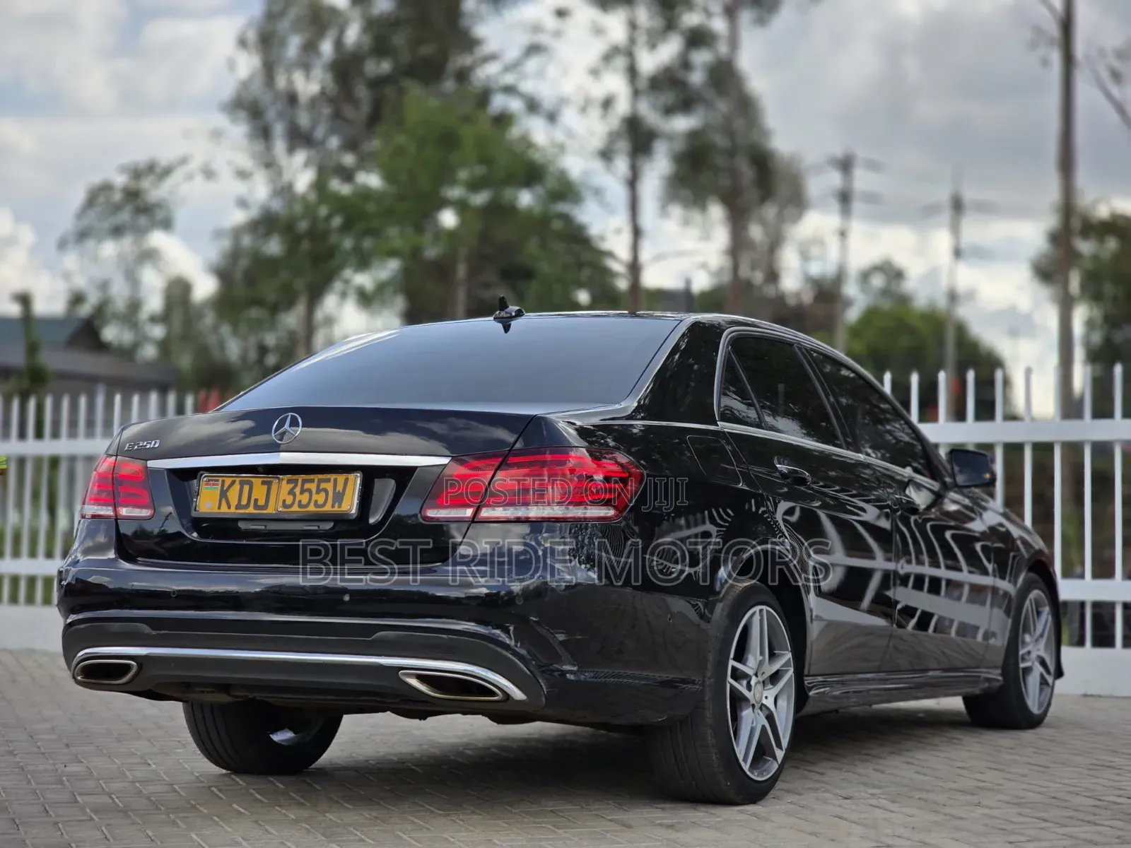 Mercedes-Benz E250 2016 Black