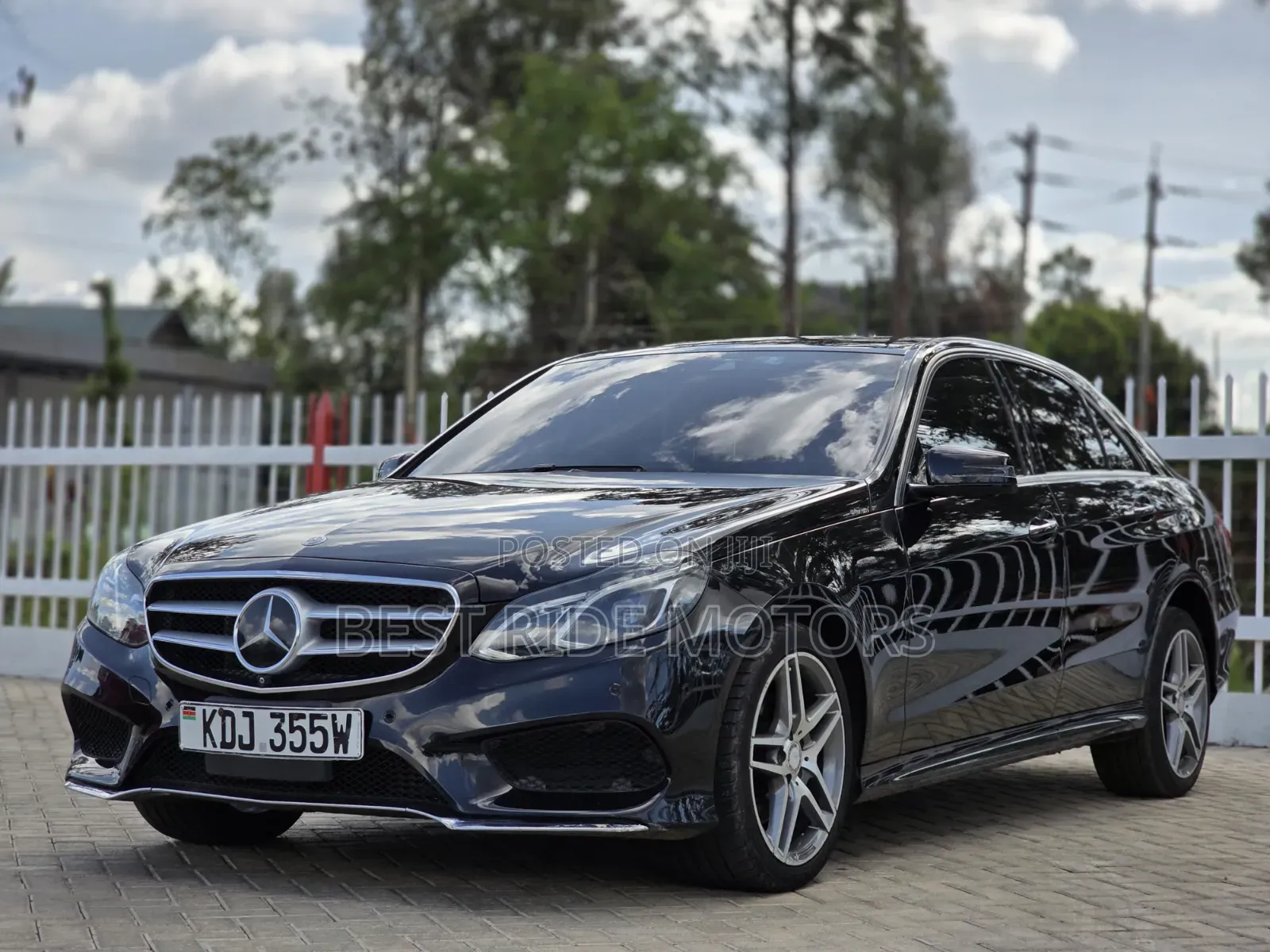 Mercedes-Benz E250 2016 Black