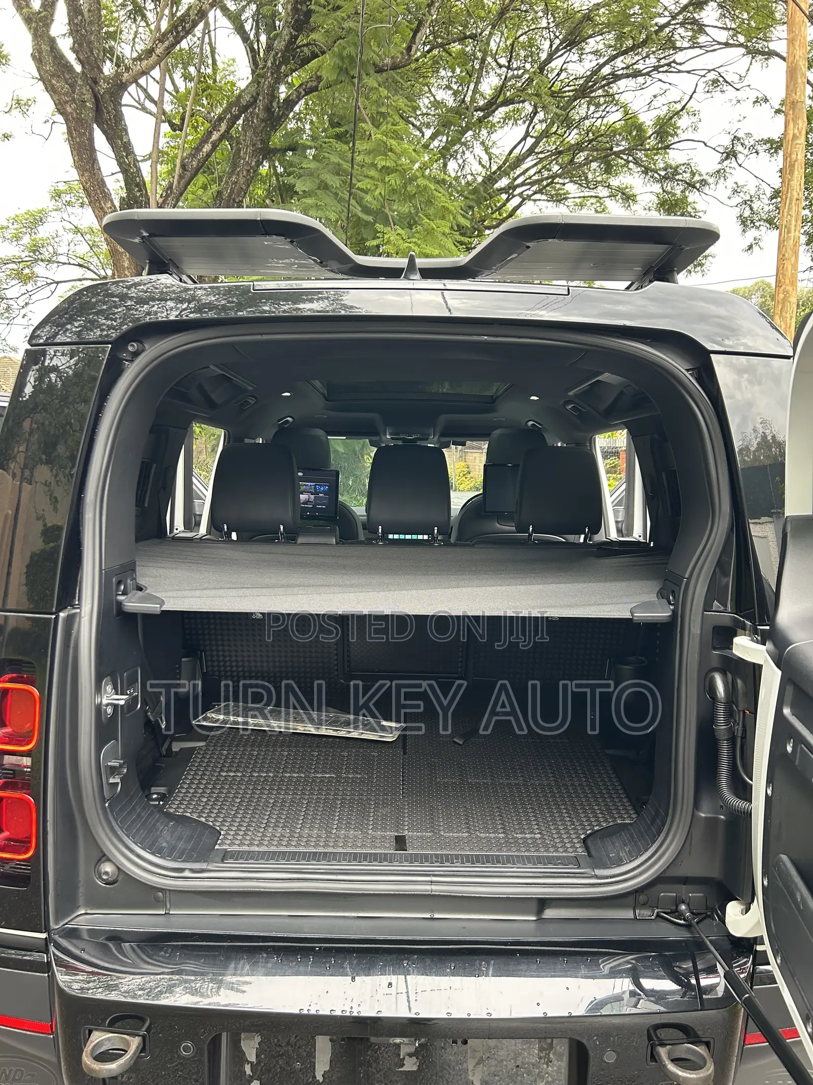 Land Rover Defender X-Dynamic S 2021 White