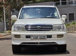 Toyota Land Cruiser 1999 White