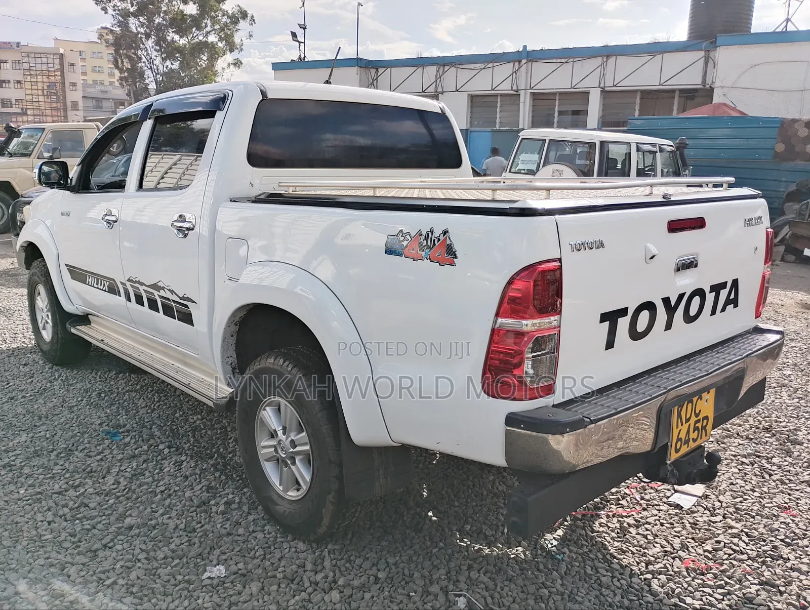 Toyota Hilux 2014 Off white