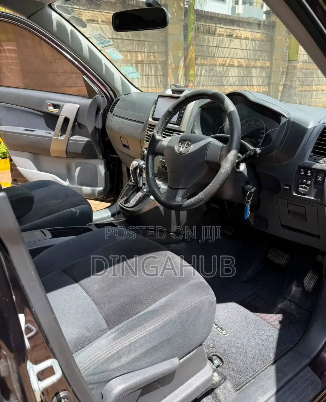 Toyota Rush 1.5 AWD 2016 Maroon