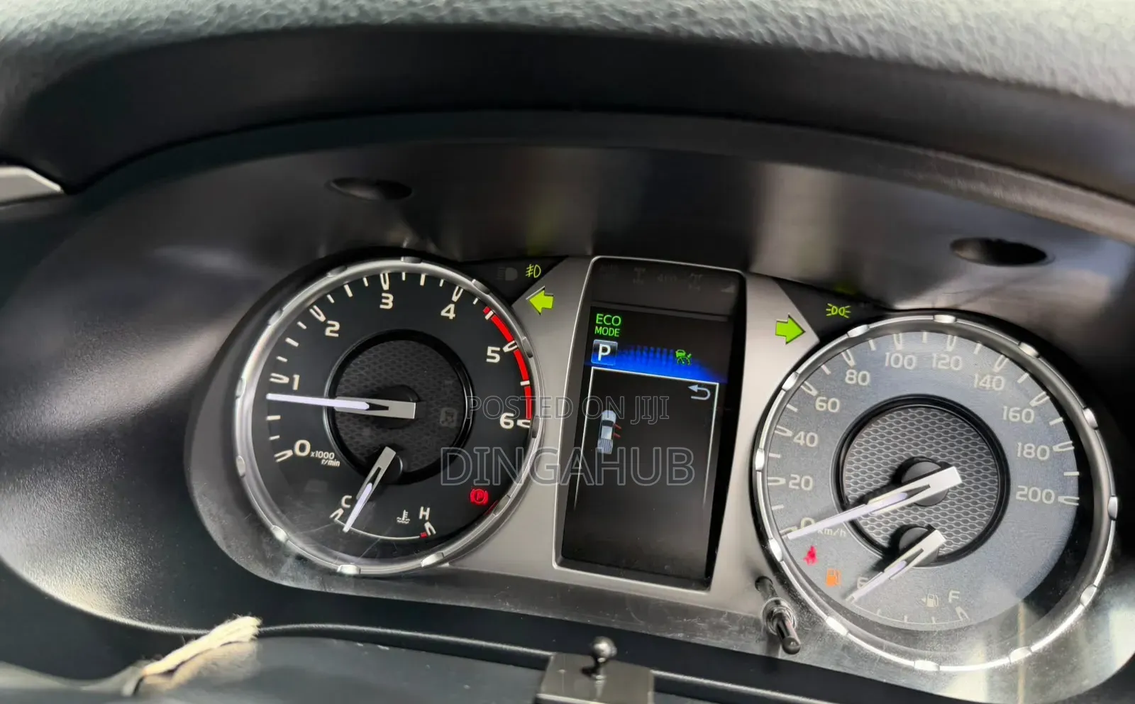 Toyota Hilux 2021 Black