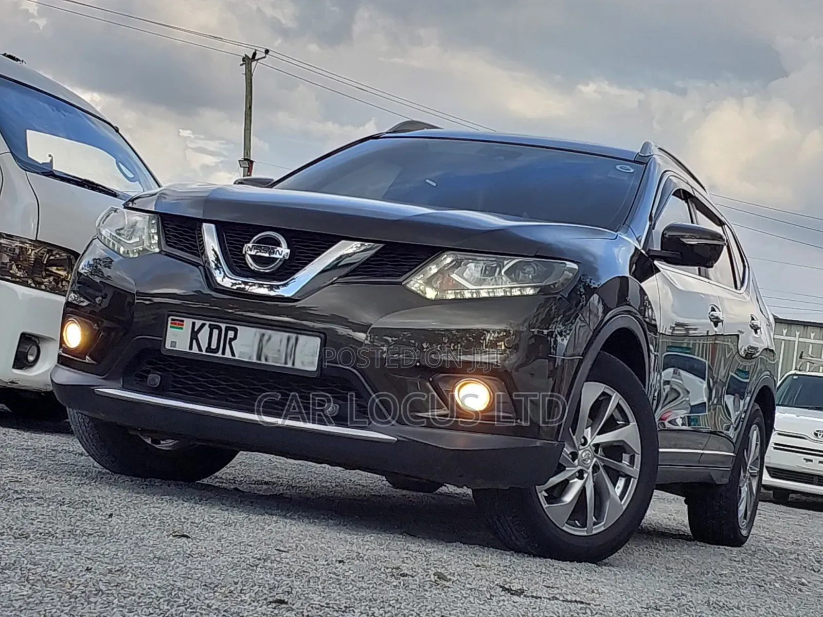 Nissan X-Trail 2.0 Petrol AWD 2017 Green