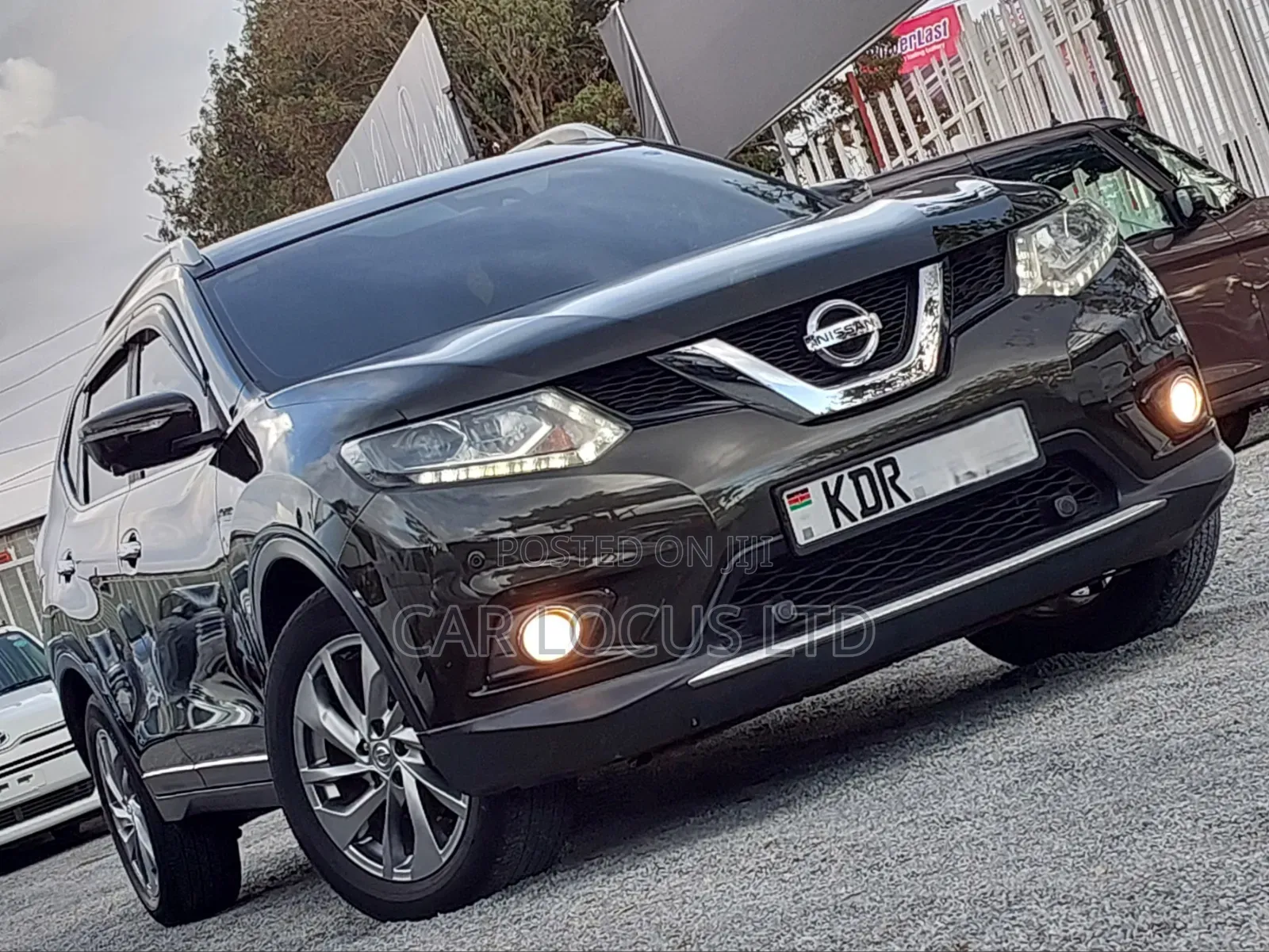 Nissan X-Trail 2.0 Petrol AWD 2017 Green