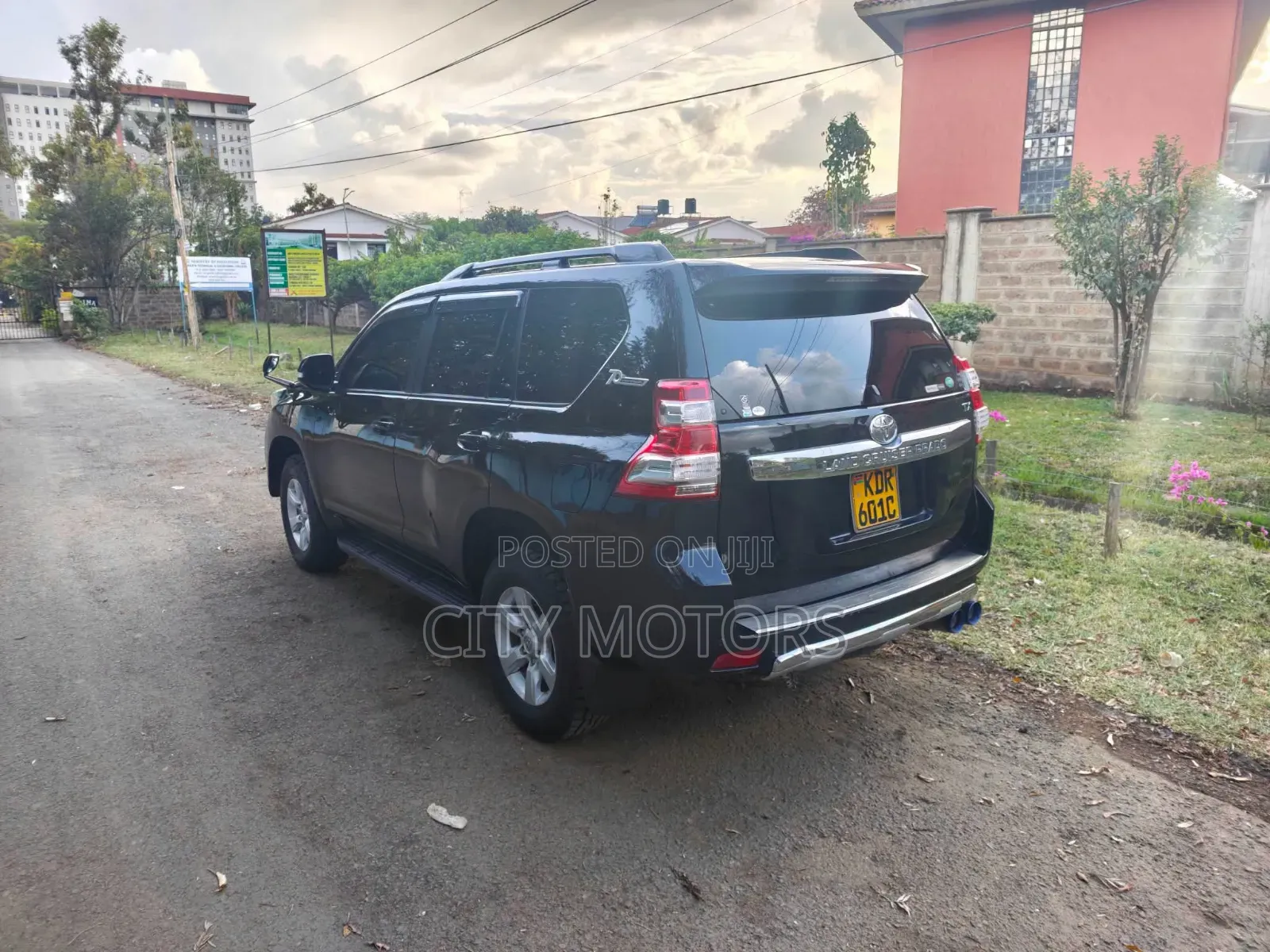 Toyota Land Cruiser Prado 2.8 2017 Black