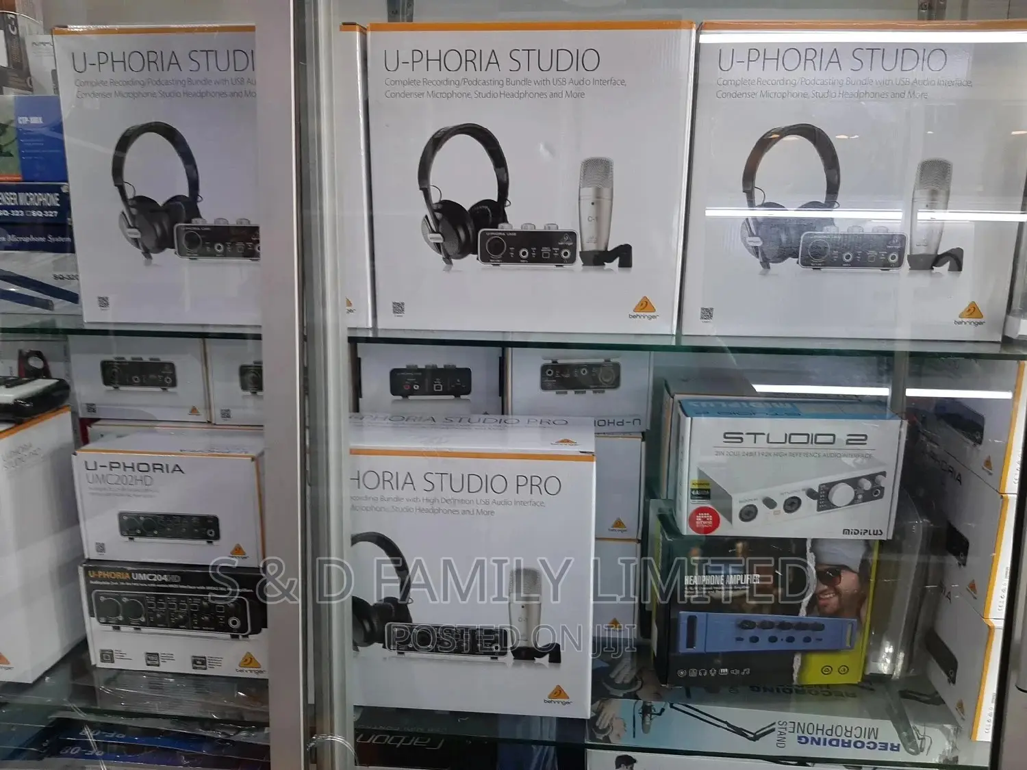 Behringer Uphoria Studio Pro