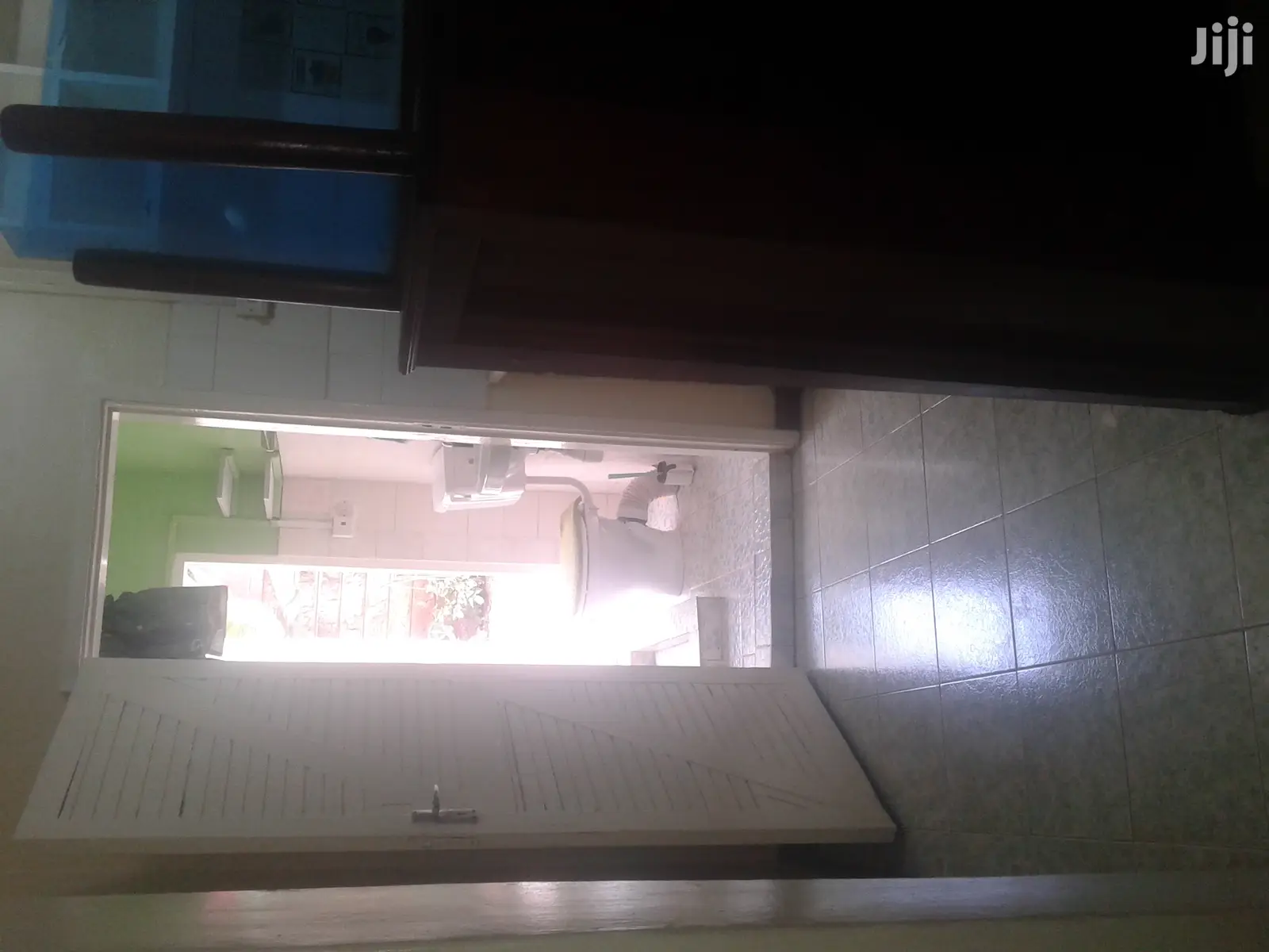 Clean Bedsitter in Kilimani for Rent