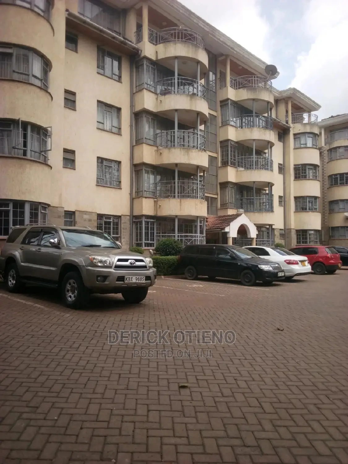 3 Bedroom In Riara Road To Let