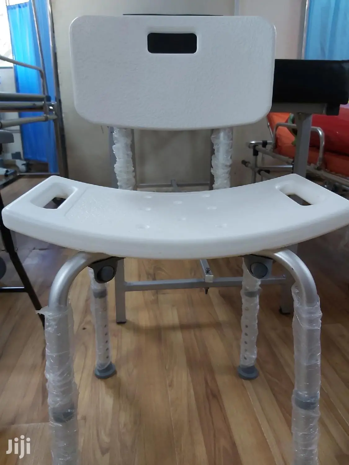 Shower Chair Without Arm Rest