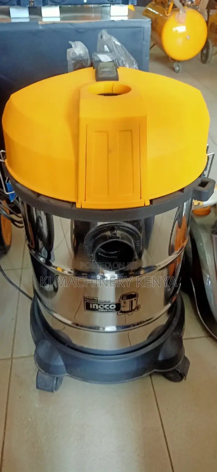 30L Vacuum Cleaner