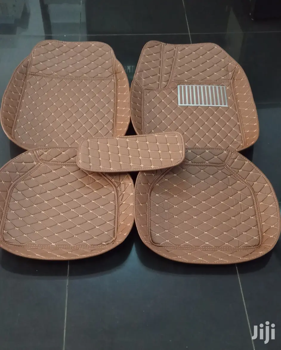New Car Universal Strong Floor Mats.