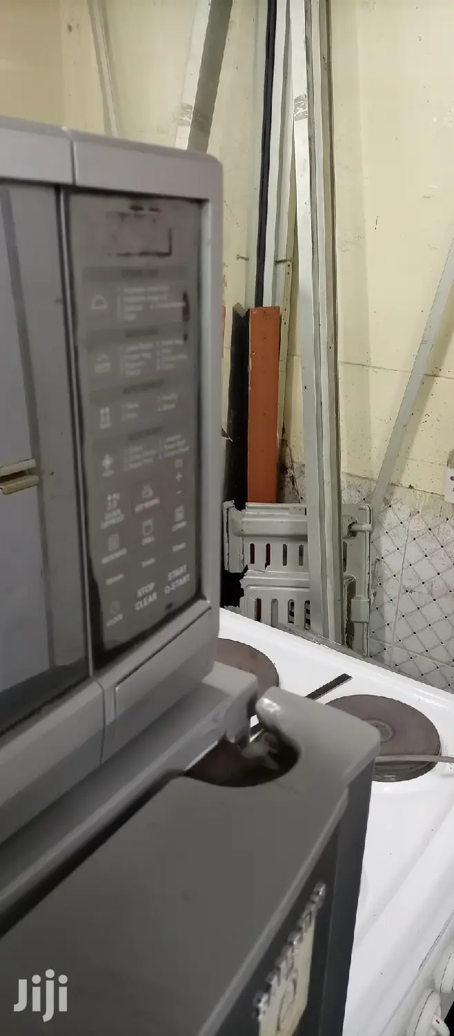 Microwave Oven