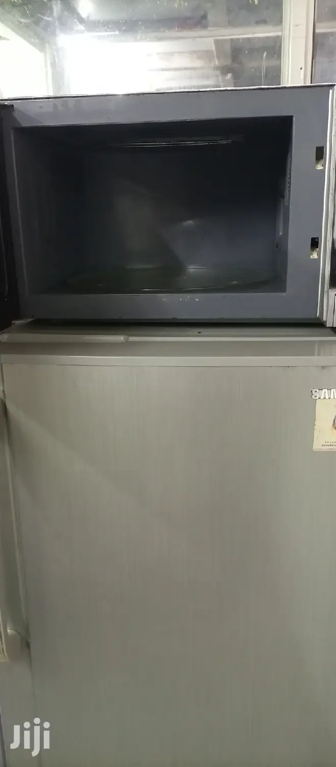 Microwave Oven