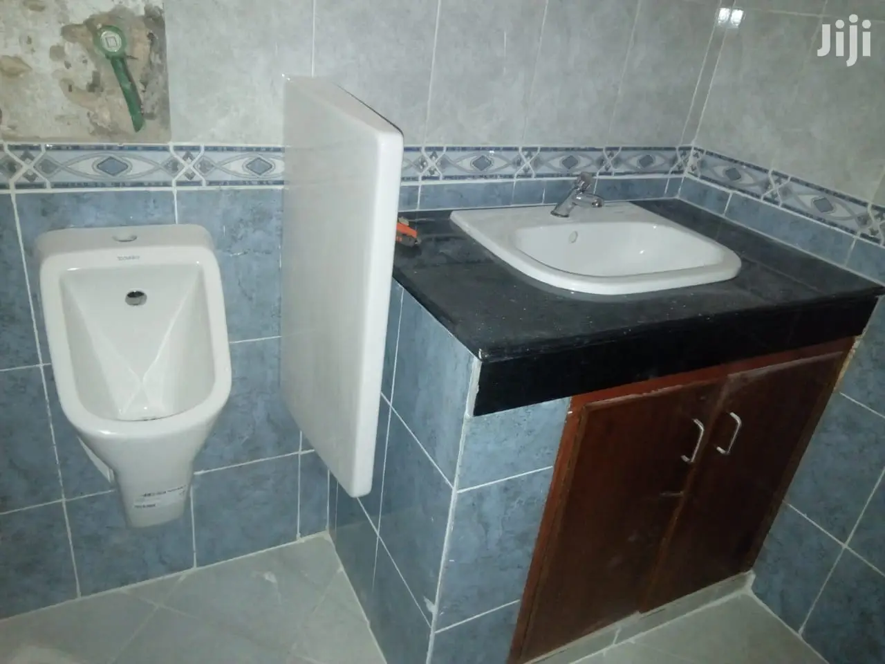 Tiling Work and Roof Work