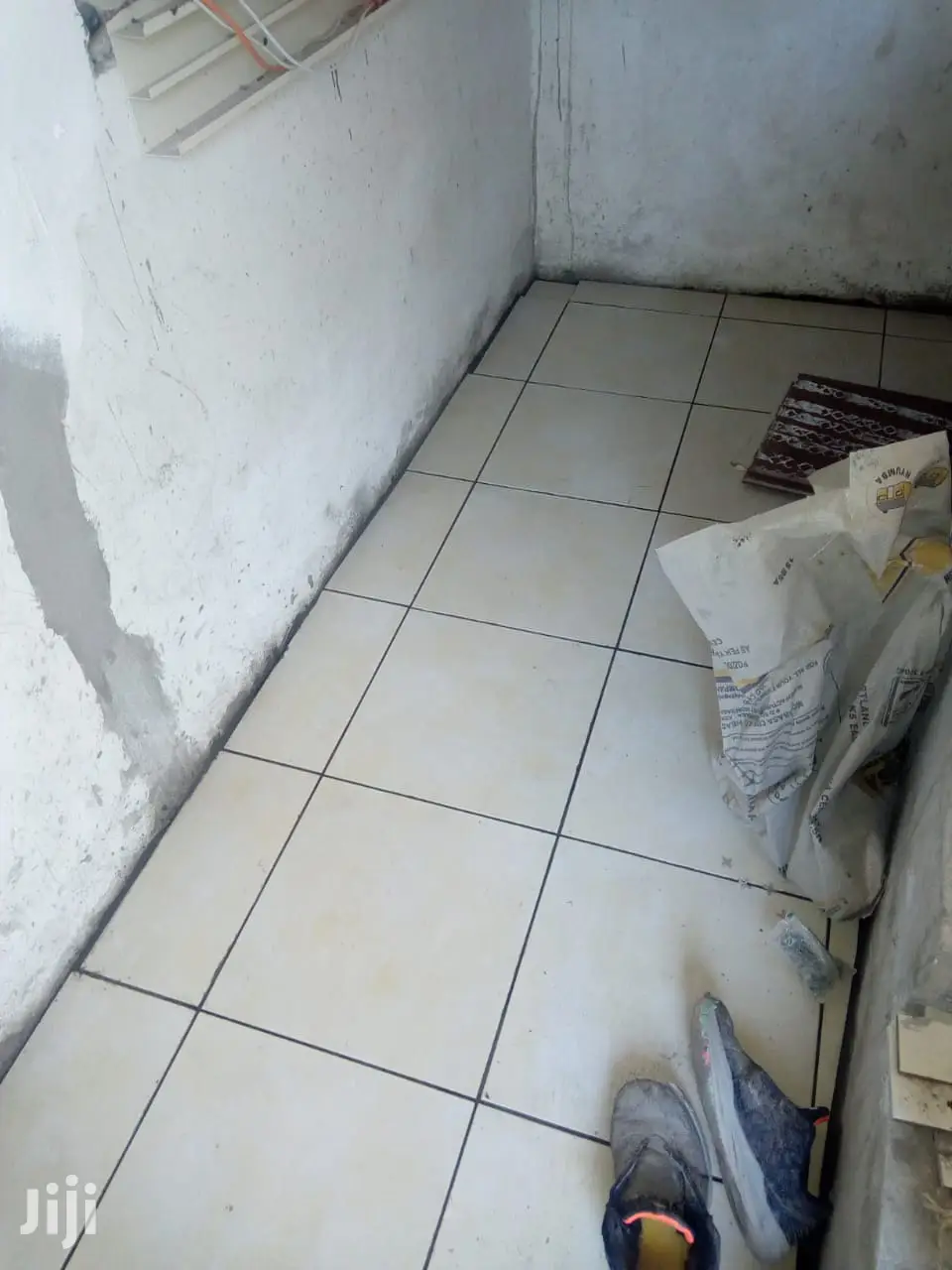 Lock Smith,Tiling ,Painting Etc