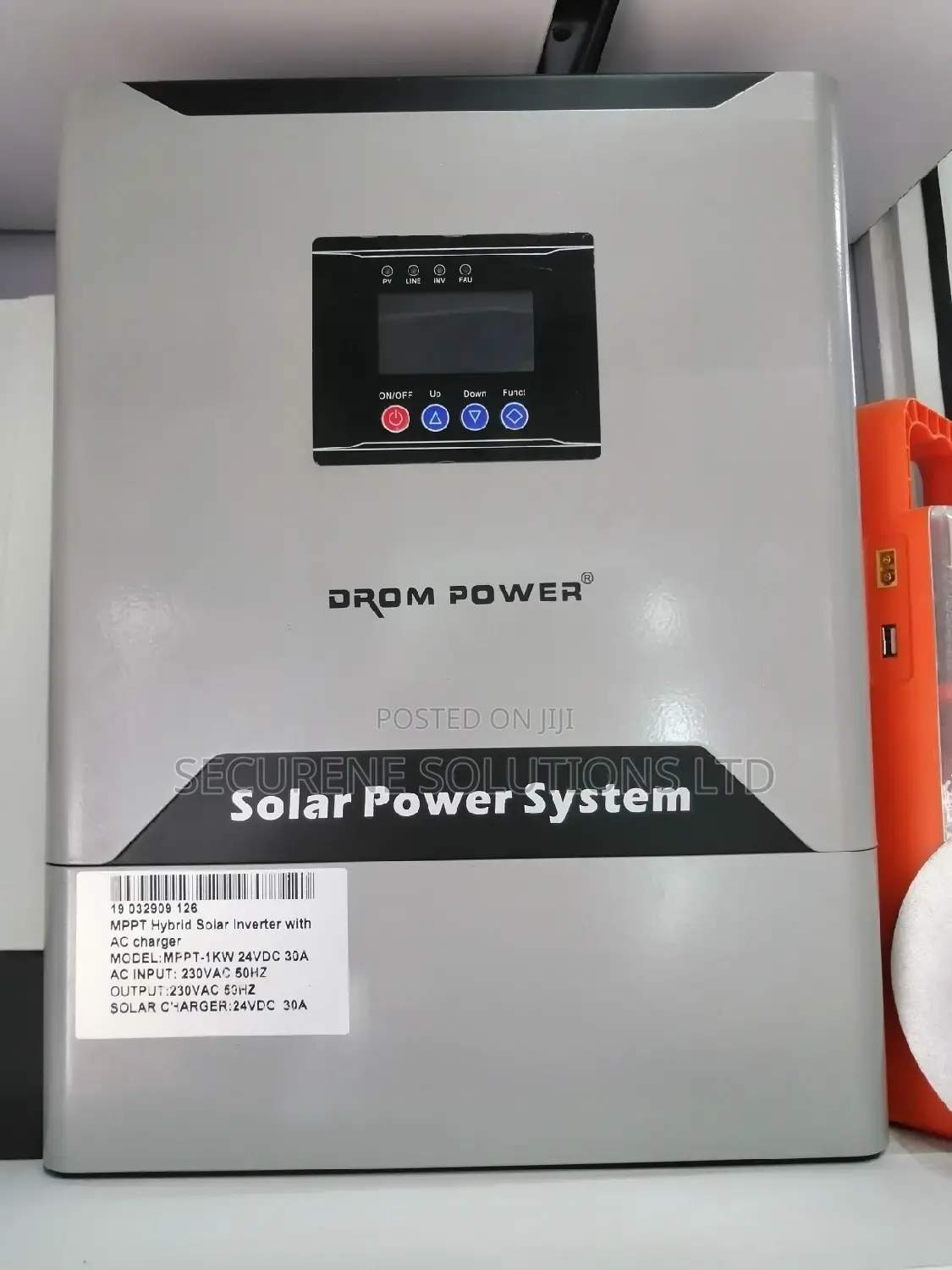 1000watt Mppt Hybrid Solar Inverter With AC Charger