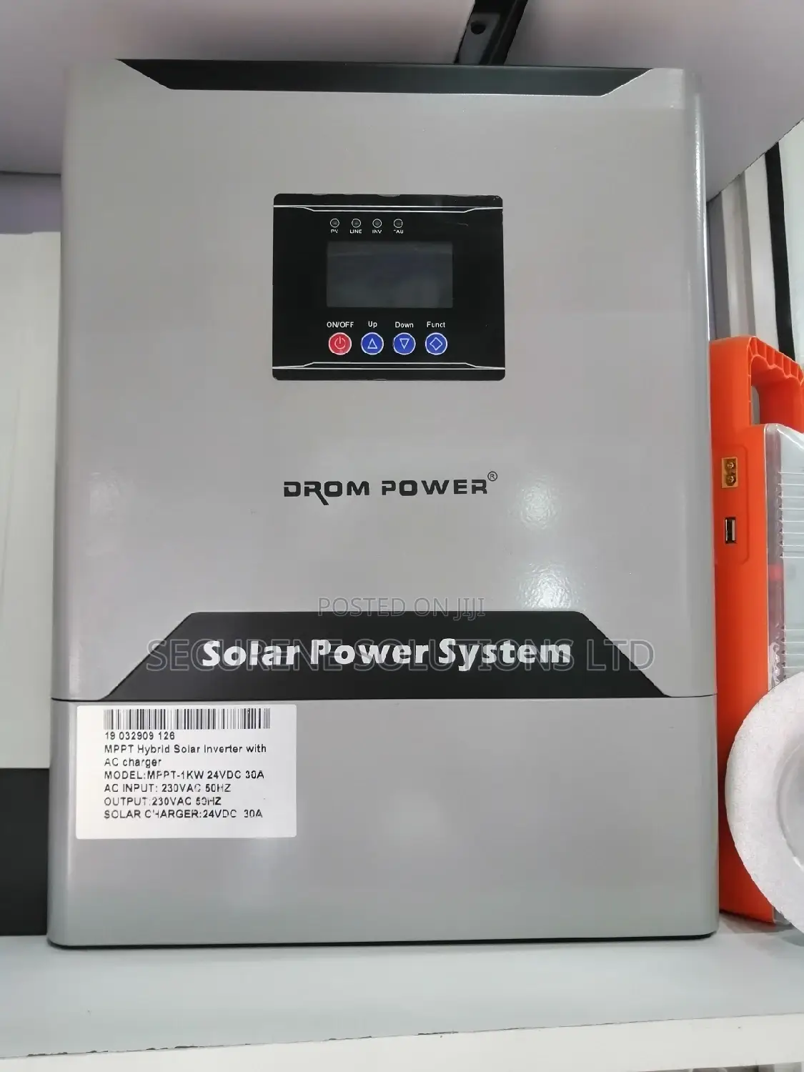 1000watt Mppt Hybrid Solar Inverter With AC Charger