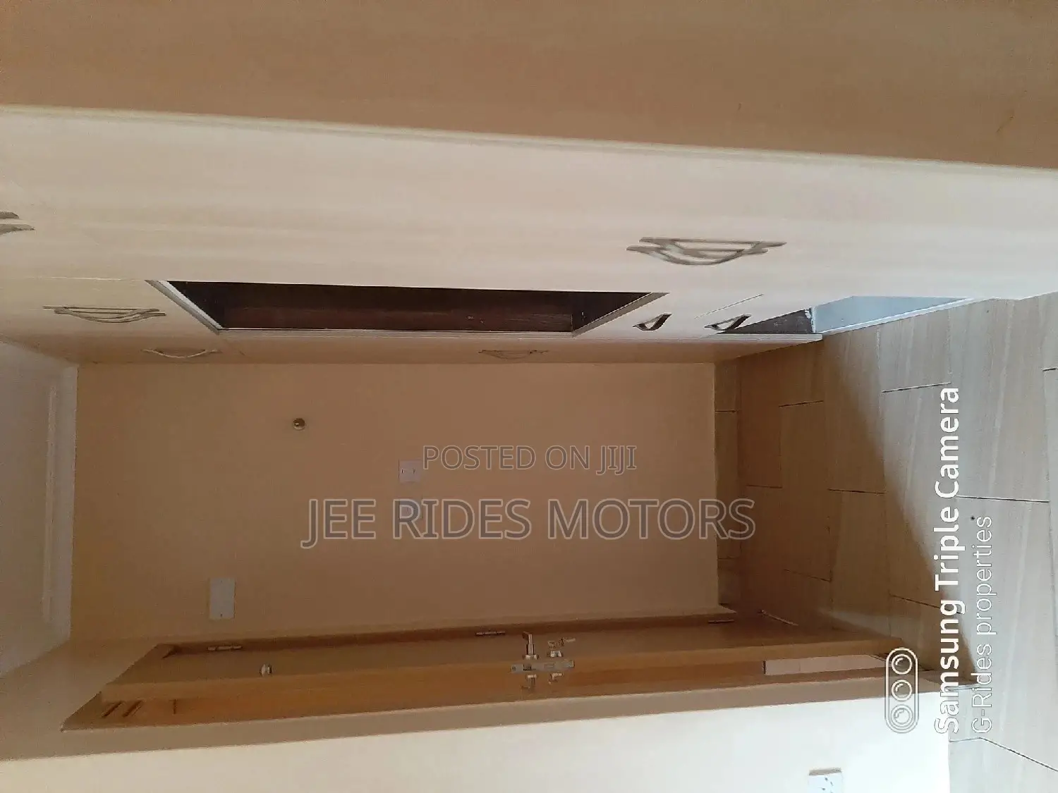 2 Bedrooms Apartment For Sale