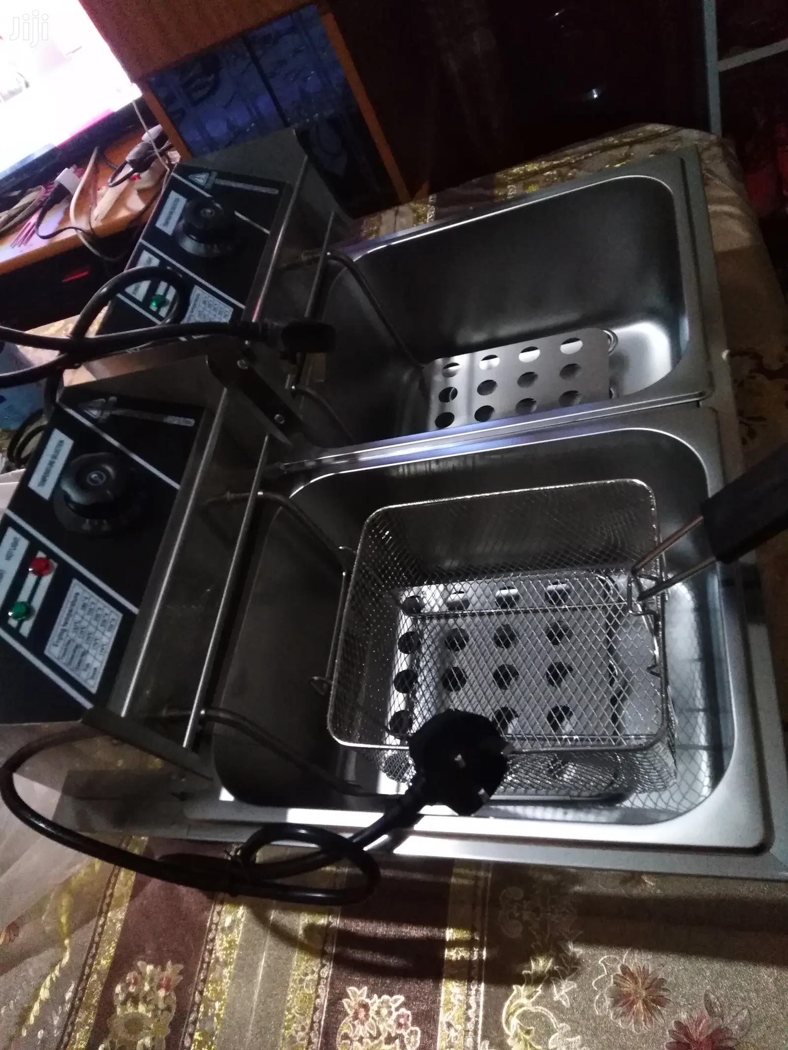 Chip's Deep Fryer Double Imported for Small Start-Up Busines
